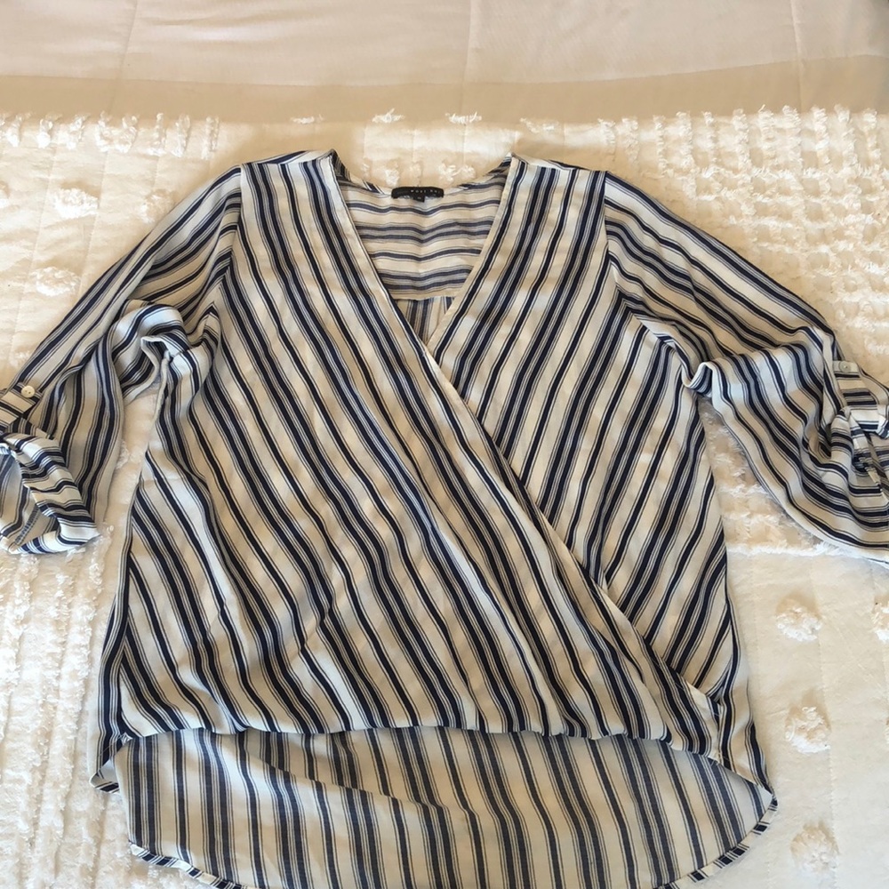 West Kei blouse. Size M. Blue & white stripe.